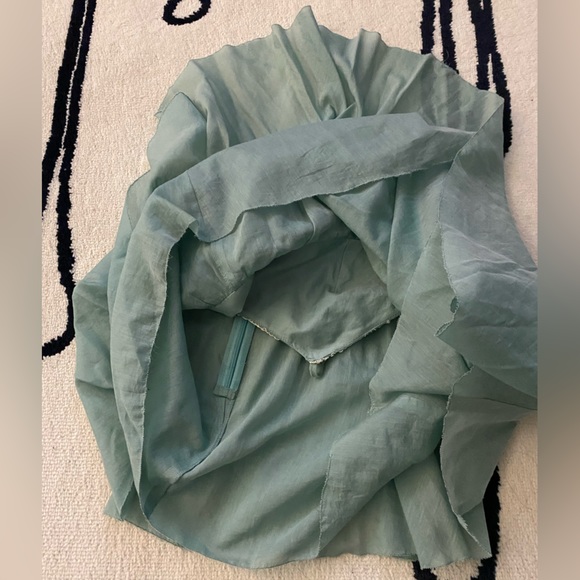 NWT Robert Rodriguez US size 10 . Sea foam green snd cream silk and viscose top - Picture 5 of 6